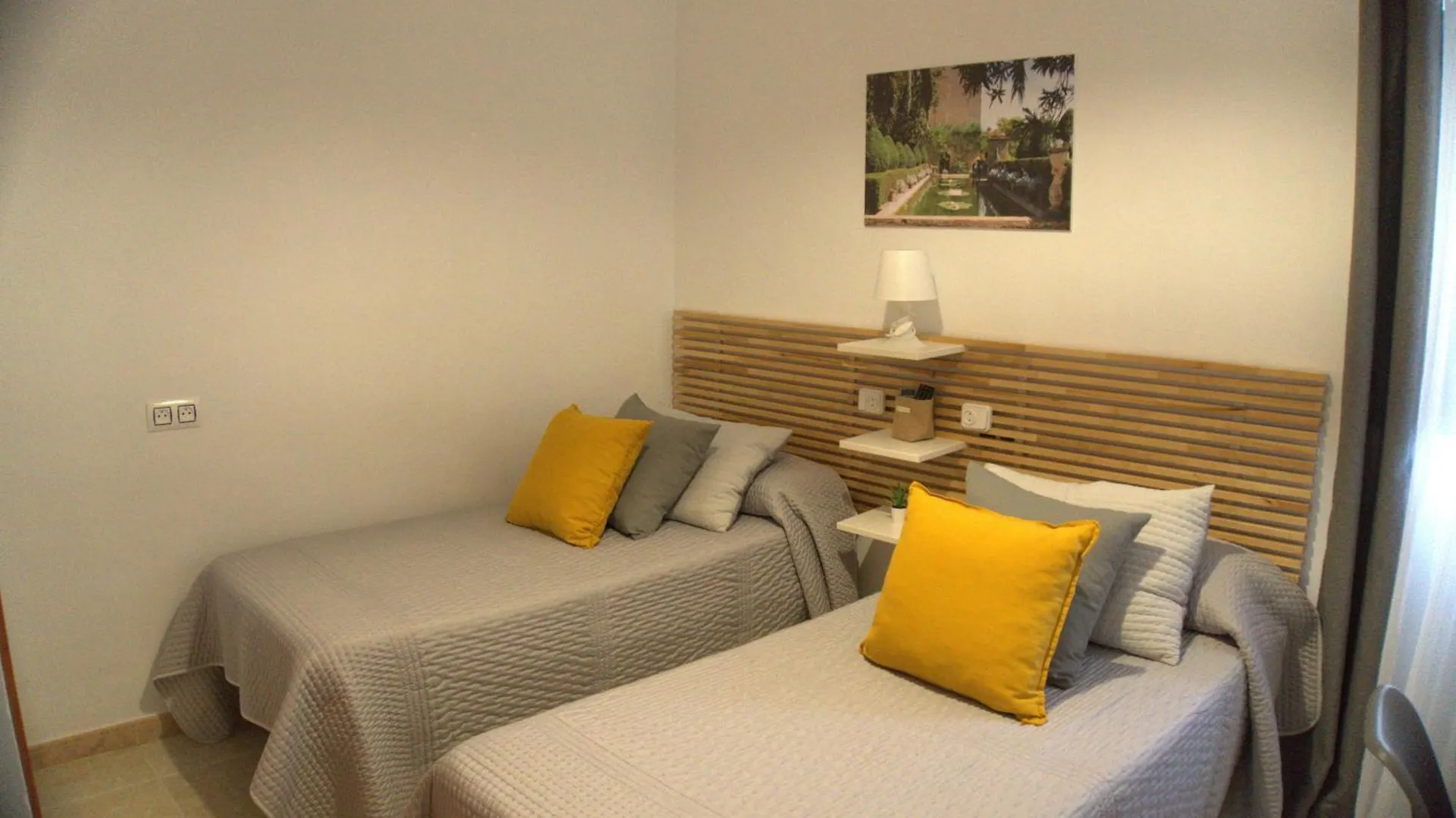 Guest house Hostal La Parada Bornos