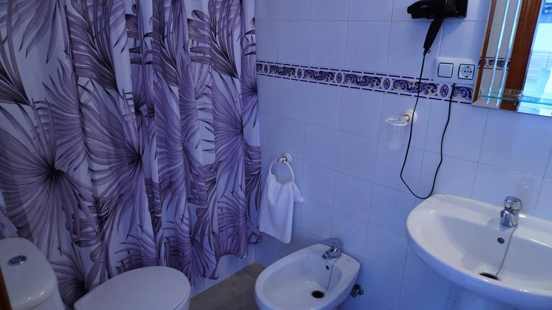Hostal La Parada Bornos Guest house