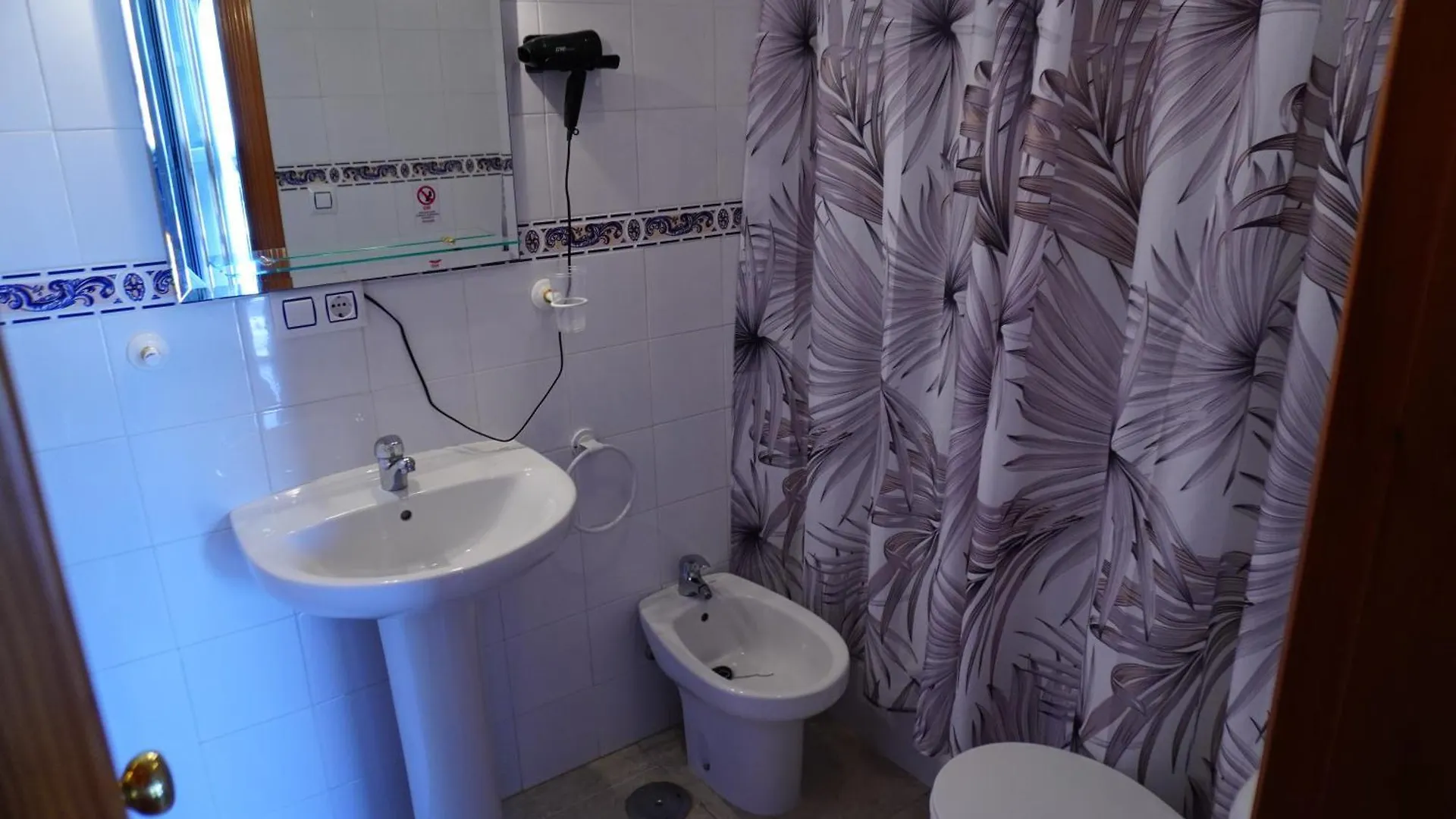 Hostal La Parada Bornos